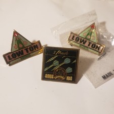 ViINTAGE AMOA- NATIONAL DART ASSOC. LAPEL PIN- GOOD DARTS picture