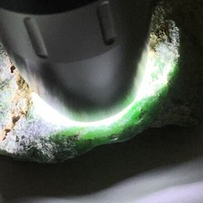 Siberian Jadeite Stone Ventifact Chromium Green Jadeite Jade Pebble Siberia 141g picture