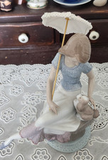 VINTAGE Lladro Porcelain Figurine Picture Perfect #7612 - Girl with Dog, Spain picture