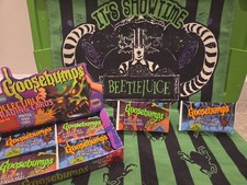 1996 Topps Series 1 Goosebumps Trading Card Hobby Pack. R.L. Stine + Halloween picture
