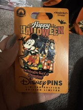 Disneyland Magic Key Happy Halloween 2026 LE Pin NEW picture