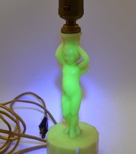 Aladdin Uranium Glass Cherub Angel Cream Glass Boudoir Lamp picture