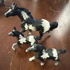 Vintage Victoria Ceramics Horse mare and two foal Figurines Black and White picture