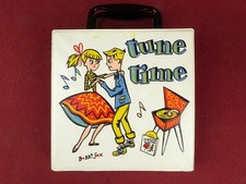 VINTAGE 50s 60s BOBBI SOX TUNE TIME TOTE CASE WITH 45 RPM RECORDS picture