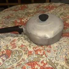 Vtg Magnalite Wagner Ware Sidney O The Gourmet Double Spout Pan 4672P W/Lid 2 QT picture
