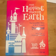 Disney Disneyland The Happiest Place on Earth D23 Gold Member Exclusive 2025 picture