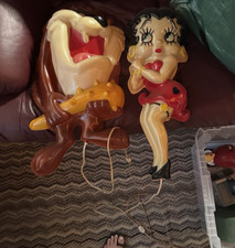 Vintage 1992 Headlites Blow Mold Wall Lights (Betty Boop & Taz) – Both Work picture