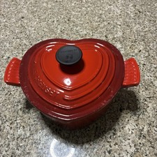 Le Creuset Cerise Red 2-Quart Heart Shaped Cast Iron Dutch Oven 20cm Vintage picture