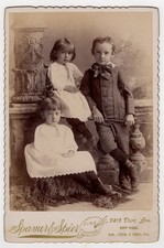THREE ADORABLE CHILDREN :  SPAMER & SPIER : NEW YORK : CABINET CARD  1891-1902 picture