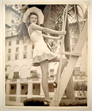 VINTAGE 1930s Eleanor Lambert SWIMSUIT FASHION PHOTO Miami Biltmore Hotel SAKS picture