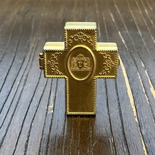 Vtg Brass Cross Trinket Box Velvet Lined Hinged Crest Scroll Rope Edges Gold 2