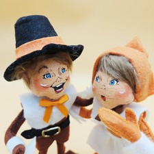 Annalee Thanksgiving Pilgrim Dolls 2009 8.5