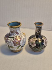 Vintage Chinese Cloisonne Miniature Vases Pair Black White Enamel Floral 2.5