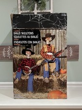Animated Dueling Banjo Skeletons Halloween Tested picture