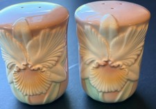 Vintage Pastel Pink & Green Figi Crafters Otagiri Salt & Pepper-Japan-Gorgeous picture