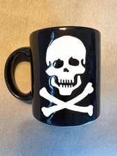 WAECHTERSBACH GERMANY SKULL CROSSBONES BLACK WHITE 12 OZ CERAMIC MUG picture