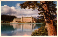 Vintage Postcard Chateau Lake Louise Banff Canada picture