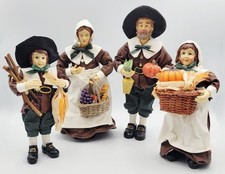 VTG Thanksgiving or Seasonal Autumn Harvest Fabric Mâché Pilgrim Family picture