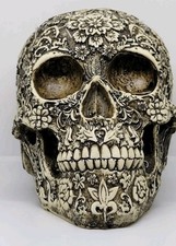 DECORATIVE SKULL FROM MEXICO FLORAL PATTERNS  BEAUTIFUL UNIQUE OFFICE DECOR 🔥🌹 picture