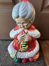 Vintage Atlantic Mold Mrs Santa Claus Ceramic Figure 14
