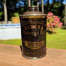 Antique 1892-1911 Standard Oil Co. Eureka Harness Oil Tin Can w/ Original Cap picture