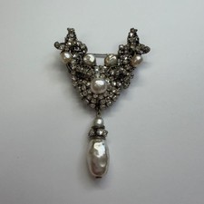 Miriam Haskell silver tone rhinestone & pearl brooch vintage 1940s/50s picture