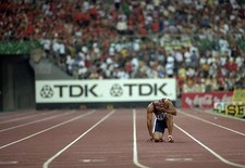 Maurice Greene of USA is overcome with emotion after taking gold 1- Old Photo picture