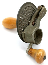 Caldwell Mfg Co Gem Tin Nutmeg Grater With Wood Handle Made In USA Antique 1900s picture