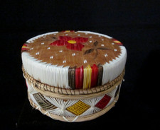 Native American Porcupine Quill Birch Bark Lidded Box Flower/Diamond Edge Work picture