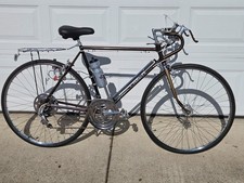 Schwinn Varsity 1972  Professionally Rebuilt picture
