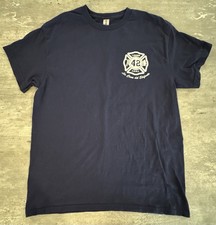 New FDNY Ladder 42 South Bronx Firefighter T-Shirt Navy Blue & Red NWOT, Men’s M picture