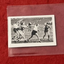 1932 Bulgaria Sport Photos MISS REICHARDT • WOMEN’S FINALS Tobacco Card #132  EX picture