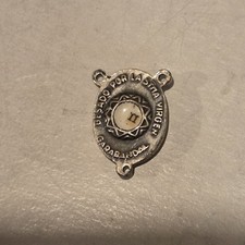 Vtg Relic Kissed by the Most Holy Virgin of Garabandal BESADO POR LA STMA VIRGEN picture