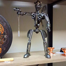 Silver Metal Robot Figurine Sculpture, 3D Effect, Metallic Finish, 1 Pack picture