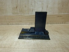 UNITED NATIONS N.Y. Miniature | Bronze Metal UN Building Statue USA Vintage picture