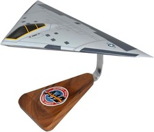 USN McDonnell Douglas A-12 Avenger II Stealth Bomber Desk Model 1/48 SC Airplane picture
