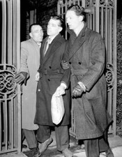James Powers leaves Wormwood Scrubs Prison after he two other - 1956 Old Photo picture