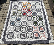 Vintage Heart Quilt Machine Sewn and Hand Made 94