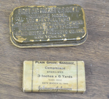 Vintage ACME WWII US Army Carlisle Model First Aid Packet Cotton Products Co. picture