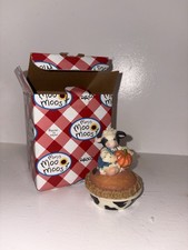 Enesco Mary’s Moo Moos You’re My Little Pumpkin #372730L Cow Pie 1998 w/ Box picture