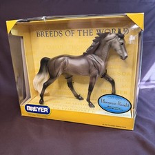 BREYER, BREEDS OF THE WORLD, Bluegrass Bandit #585 Tennessee Walking Horse 1:9 picture
