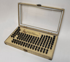 Periodic Table Of Elements with Real Elements Interactive Chemistry Set picture