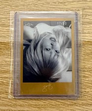 2026 Topps Chrome Monochrome Momentos Jennie #MM5 17/50 TRUE GOLD picture
