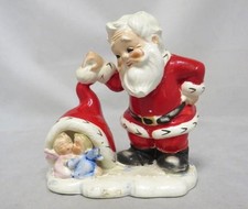 Vintage Lefton Christmas SANTA with Baby ANGELS Under Hat Figurine Ceramic RARE picture