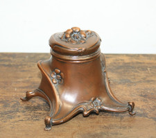 Vintage JB Jennings Bros Footed Floral Ink Well #117 copper color; art nouveau picture