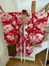 Authentic 3-Piece Set: Japanese Girls 3-Year-Old Kimono Red Floral picture
