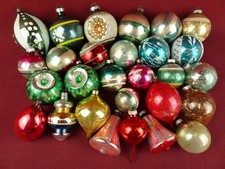 LOT OF 28 ANTIQUE GLASS CHRISTMAS ORNAMENTS INDENTS UFO TEAR DROPS TORNADO picture