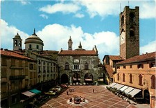 Piazza Vecchia, Bergamo, Italy, Fontana Contarini, Palazzo della Rag Postcard picture