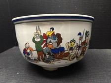 Vintage Looney Tunes Looney Valley Ski Lodge Heavy Bowl 1994 Warner Bros picture