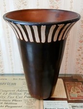 Vintage Chulucanas (Jose Sosa) Peru Trumpet Pottery Vase 12½